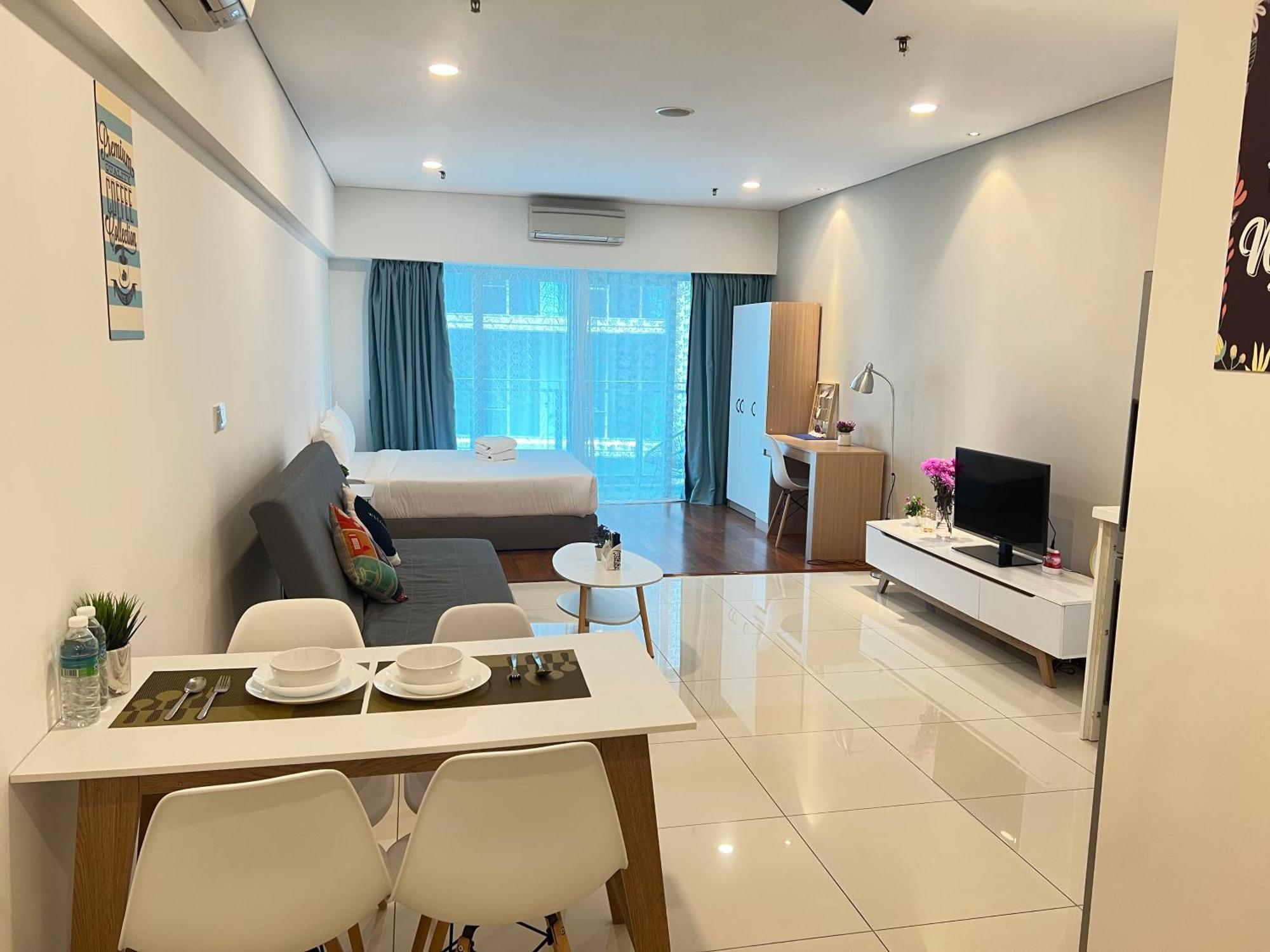 Summer Suites Klcc By Victorians Куала Лумпур Екстериор снимка