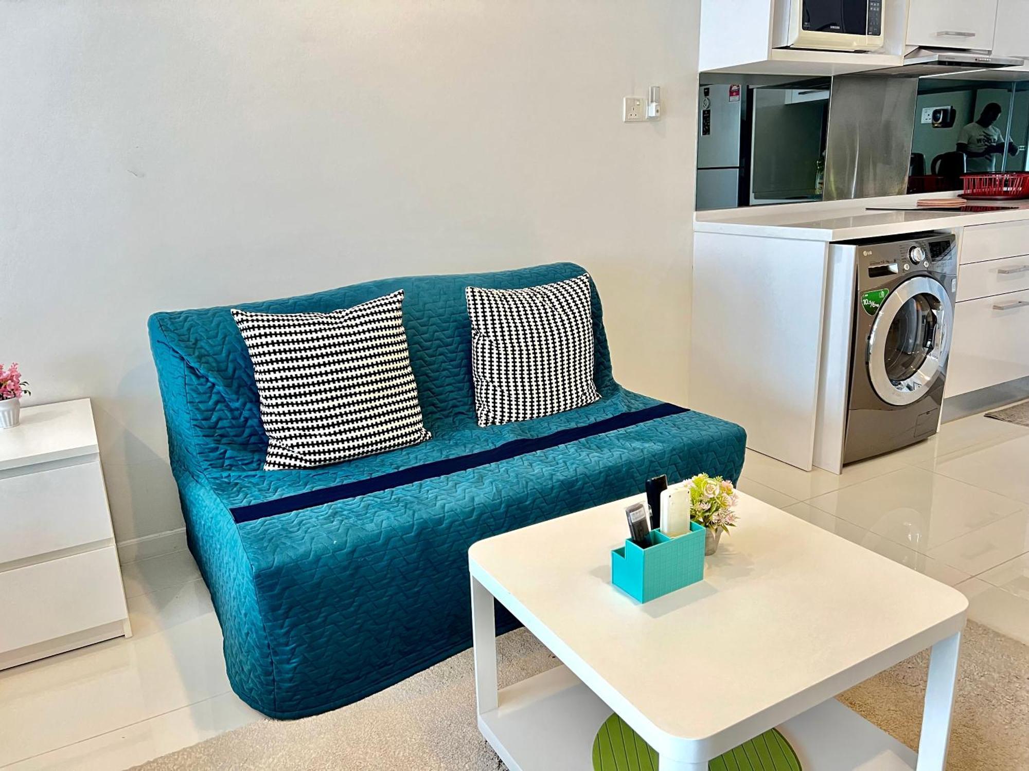 Summer Suites Klcc By Victorians Куала Лумпур Екстериор снимка