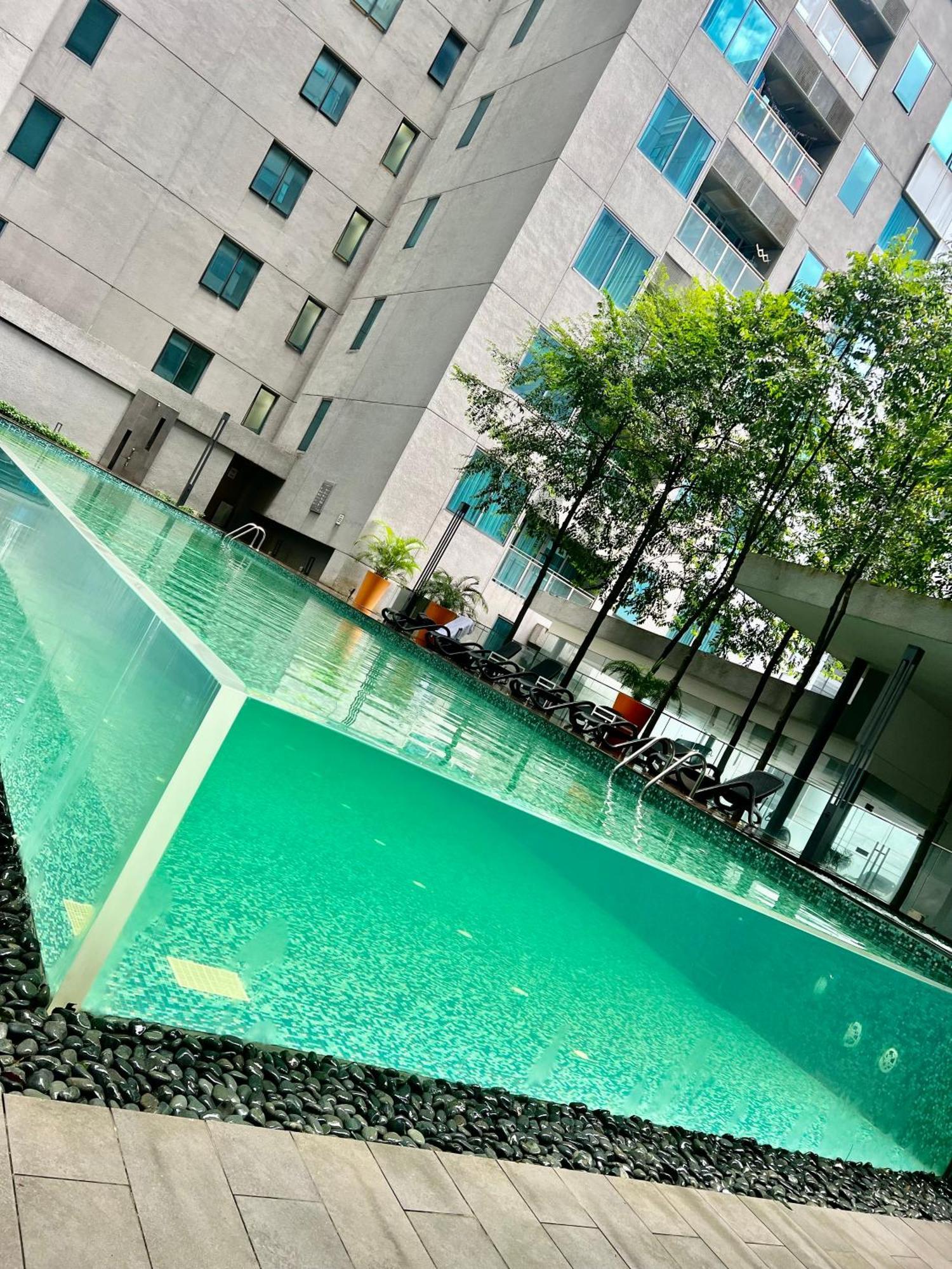 Summer Suites Klcc By Victorians Куала Лумпур Екстериор снимка
